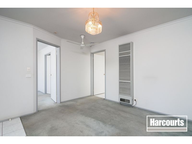 2 Laurel Crescent, Carrum Downs VIC 3201
