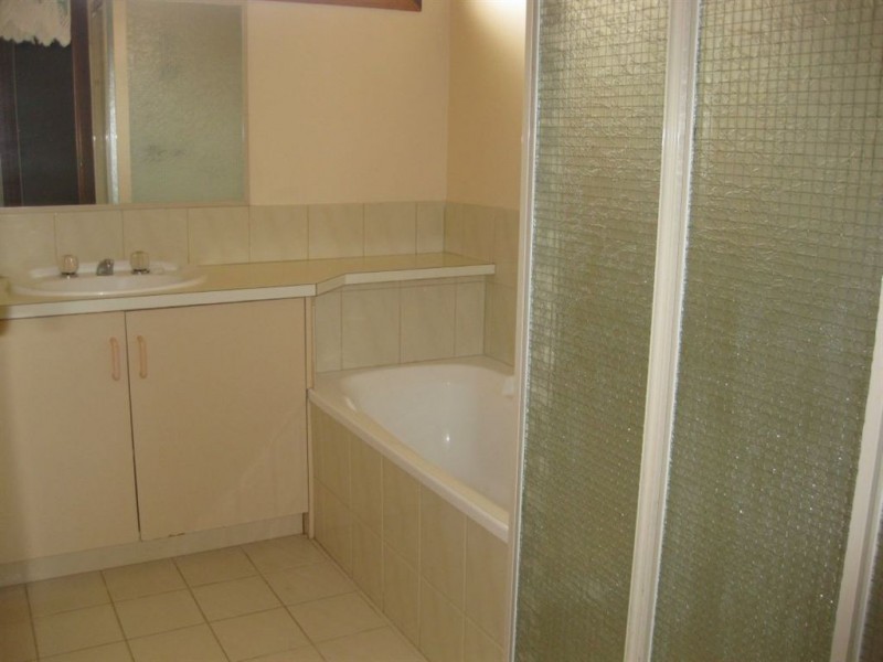 1/21 Whipbird Drive, Carrum Downs VIC 3201