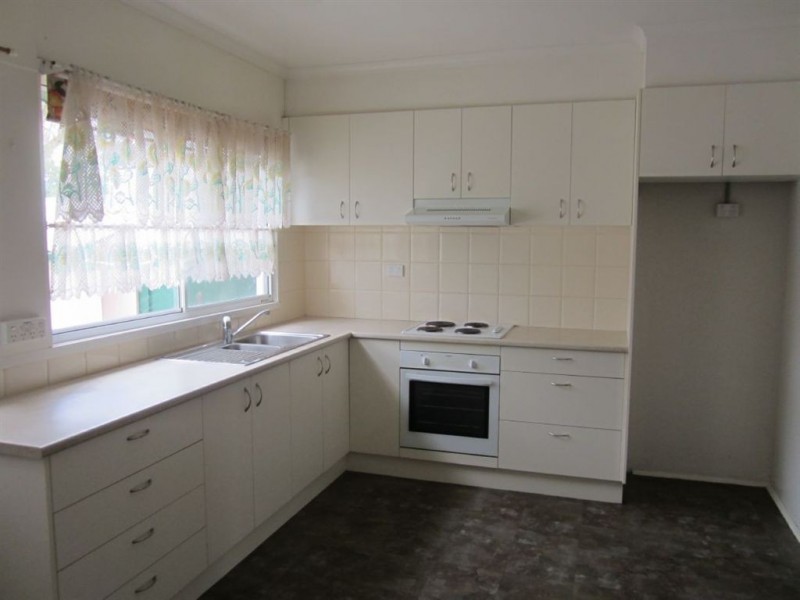 25 Hickory Cres, Frankston North VIC 3200