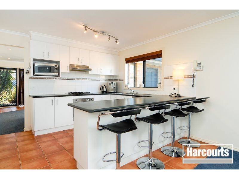 2 Sandalwood Grove, Carrum Downs VIC 3201