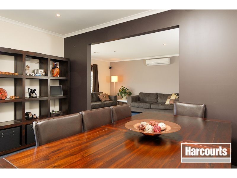 2 Sandalwood Grove, Carrum Downs VIC 3201