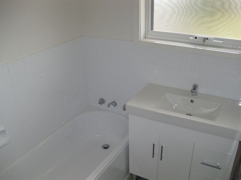 8 Selsey Street, Seaford VIC 3198