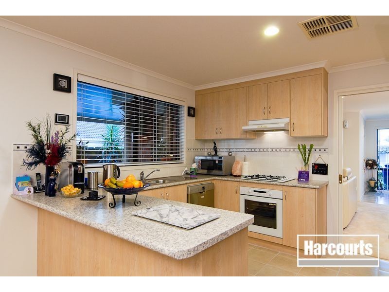 60 Oberon Drive, Carrum Downs VIC 3201