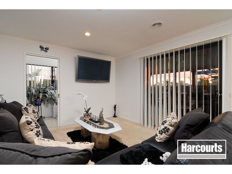 60 Oberon Drive, Carrum Downs VIC 3201