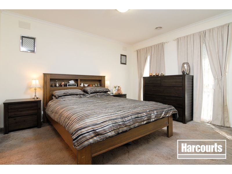 14 Honeyeater Place, Carrum Downs VIC 3201