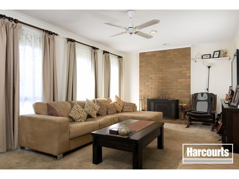 14 Honeyeater Place, Carrum Downs VIC 3201