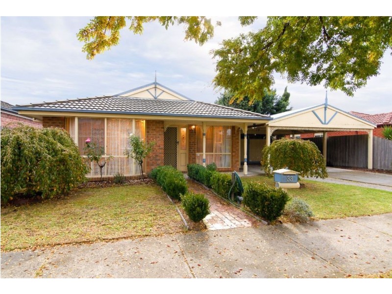 33 Manchester Drive, Skye VIC 3977