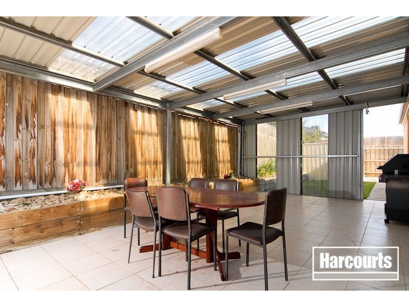 54 Clifton Park Drive, Carrum Downs VIC 3201