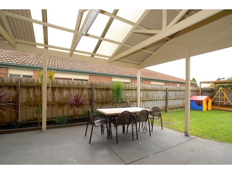 40 Arlene Drive, Skye VIC 3977