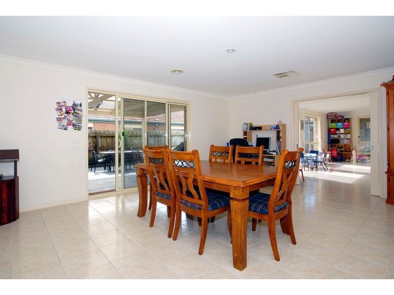 40 Arlene Drive, Skye VIC 3977