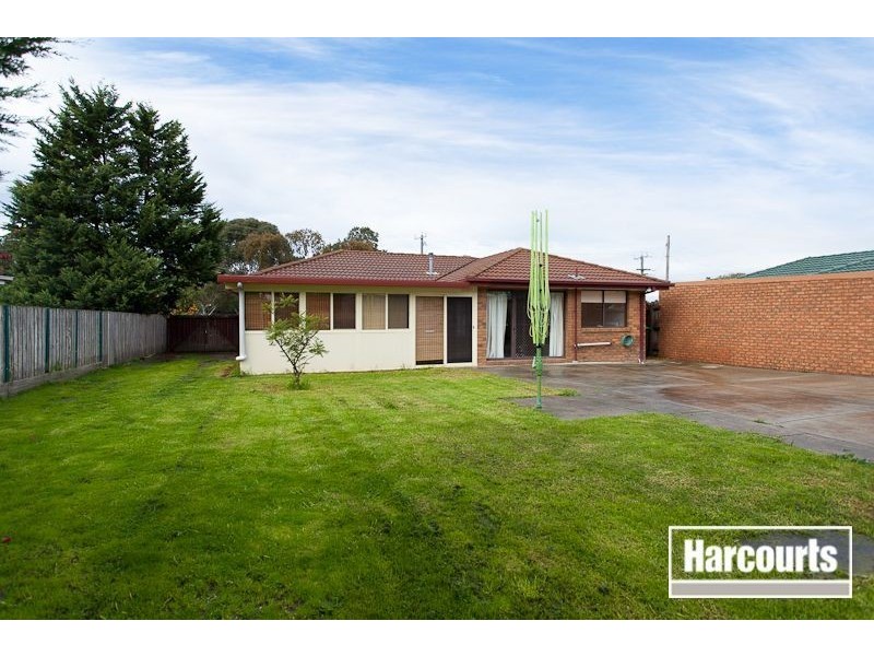 27 Currawong Crescent, Carrum Downs VIC 3201