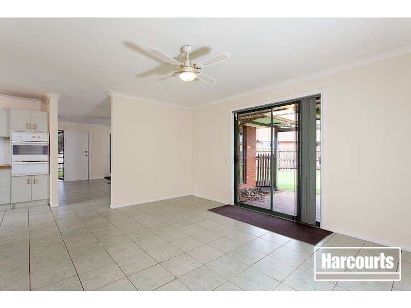 24 Oberon Drive, Carrum Downs VIC 3201