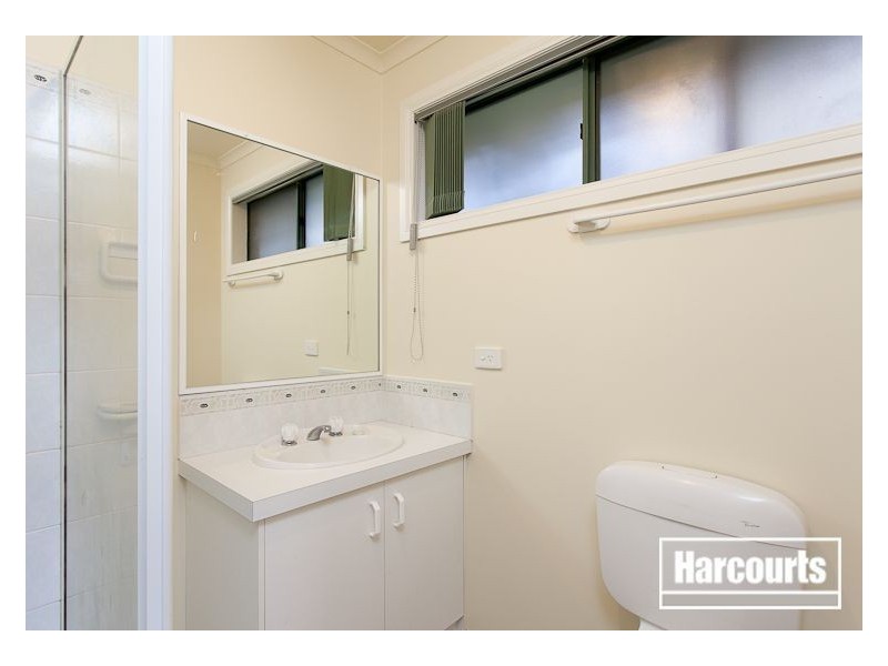 24 Oberon Drive, Carrum Downs VIC 3201