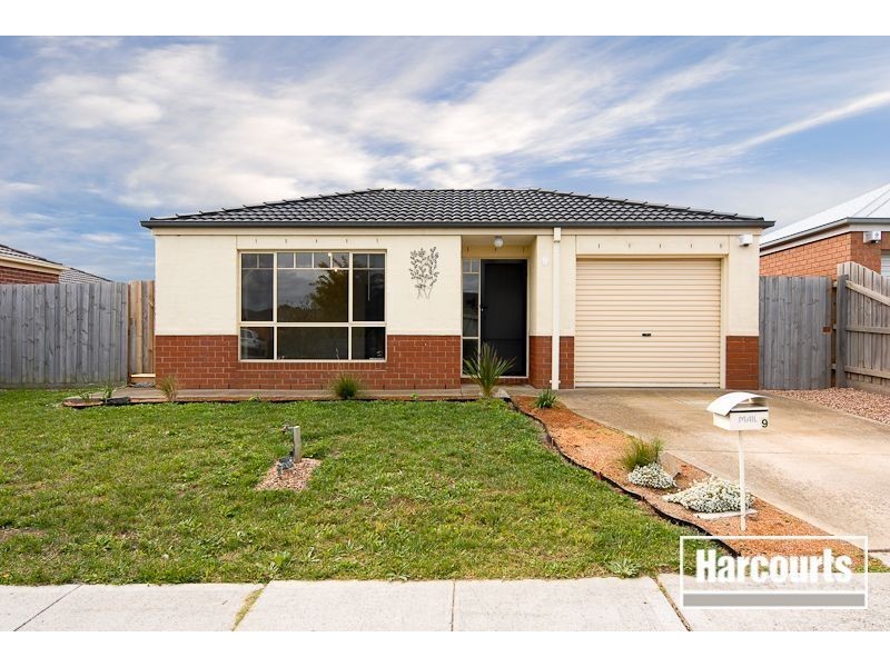 9 Vivi Court, Skye VIC 3977