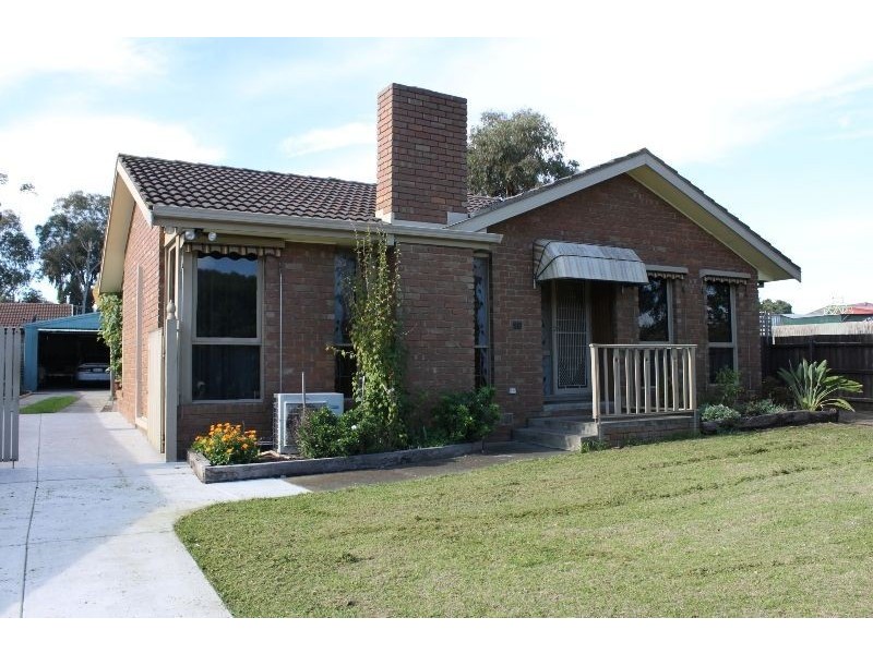 86 Lyrebird Drive, Carrum Downs VIC 3201