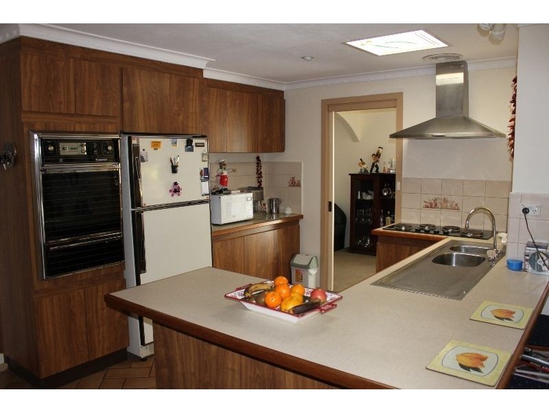 86 Lyrebird Drive, Carrum Downs VIC 3201
