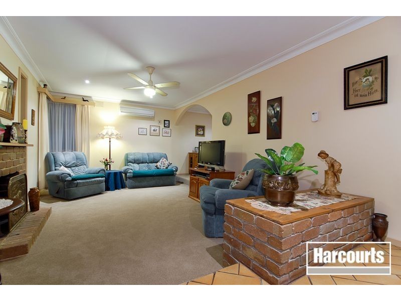 86 Lyrebird Drive, Carrum Downs VIC 3201