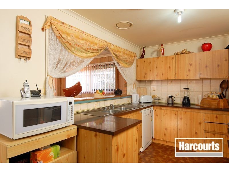 15 Sunbird Crescent, Carrum Downs VIC 3201