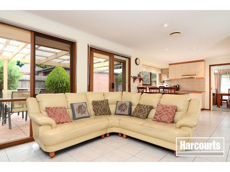 2 Orsett Court, Carrum Downs VIC 3201