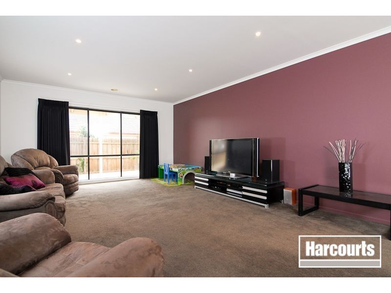 37 Diamond Parade, Skye VIC 3977