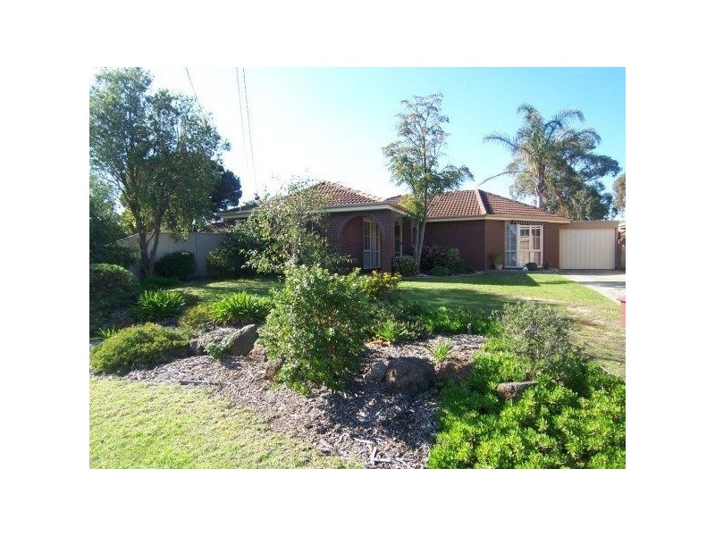 10 Falcon Court, Carrum Downs VIC 3201