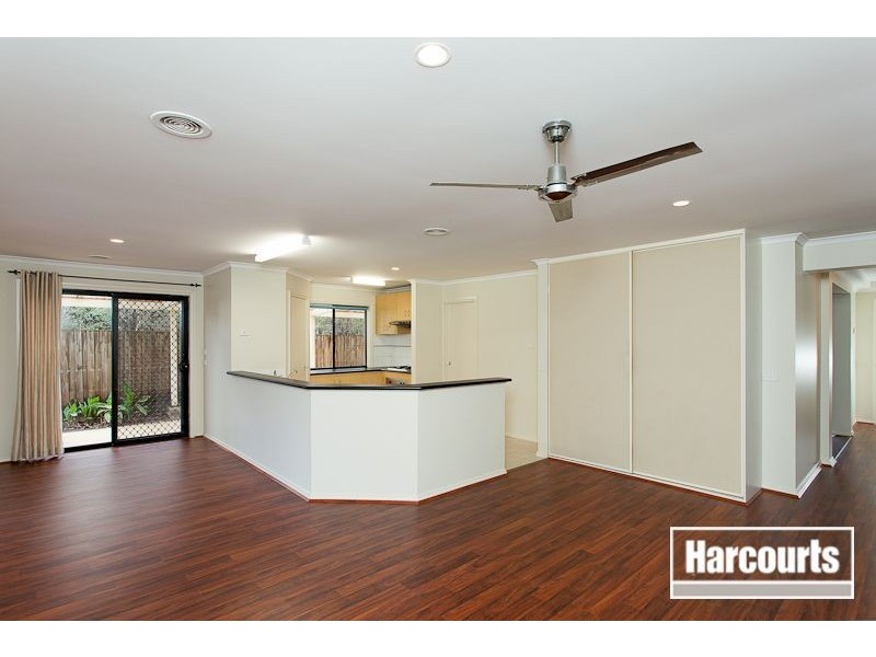 22 Captain Cook Close, Skye VIC 3977