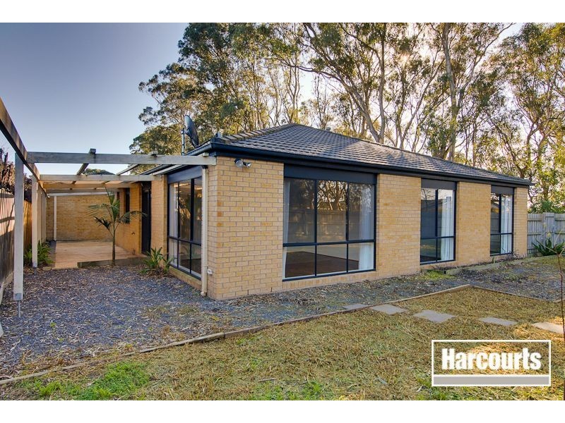 22 Captain Cook Close, Skye VIC 3977