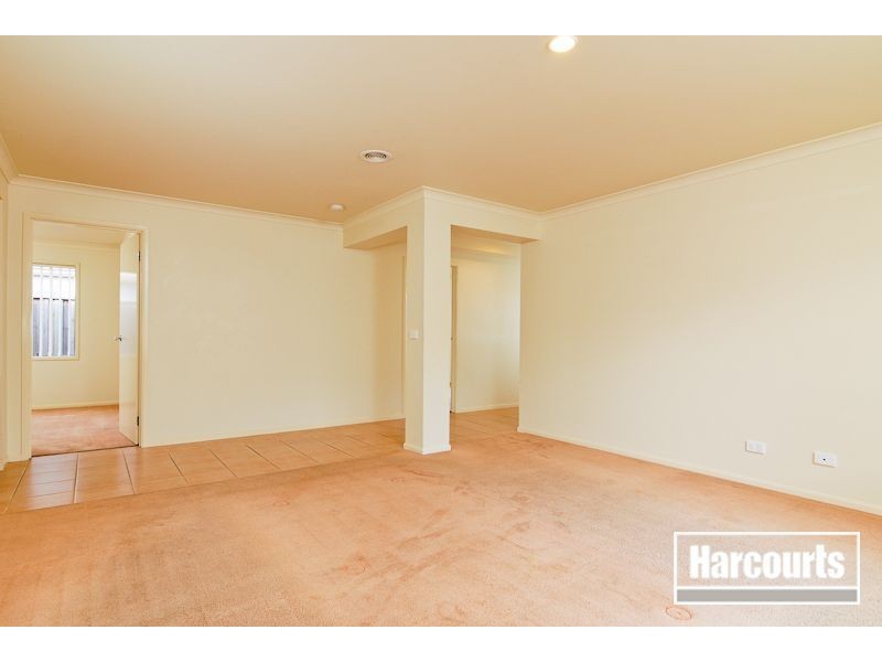 16 Fleet Street, Narre Warren South VIC 3805