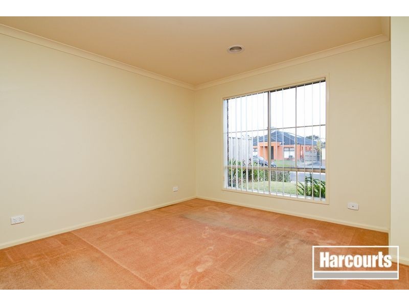 16 Fleet Street, Narre Warren South VIC 3805
