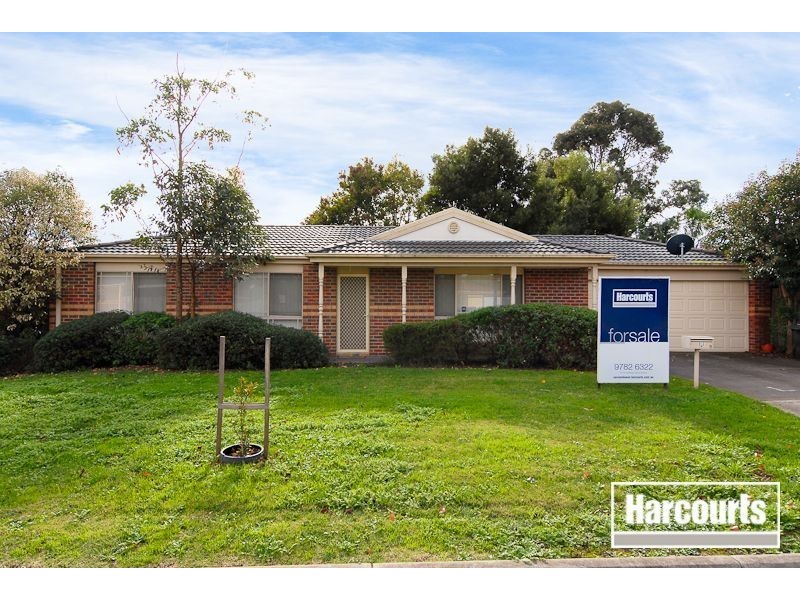 23 Balmain Drive, Carrum Downs VIC 3201