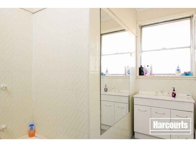 70 Rosemary Crescent, Frankston North VIC 3200