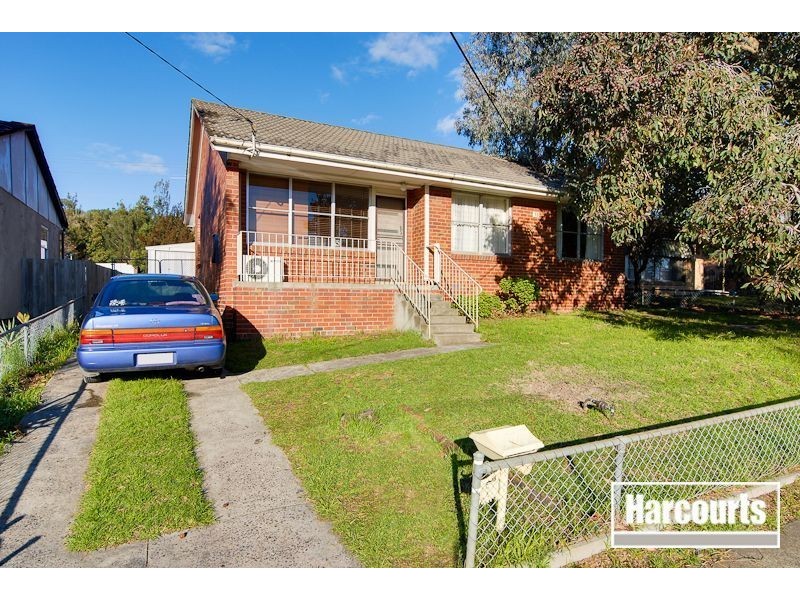 70 Rosemary Crescent, Frankston North VIC 3200