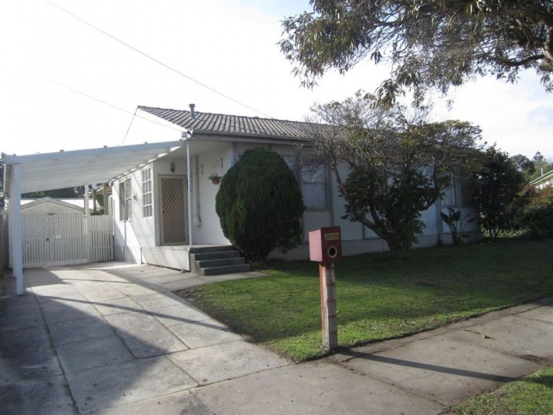 19 Coolgardie Street, Frankston North VIC 3200