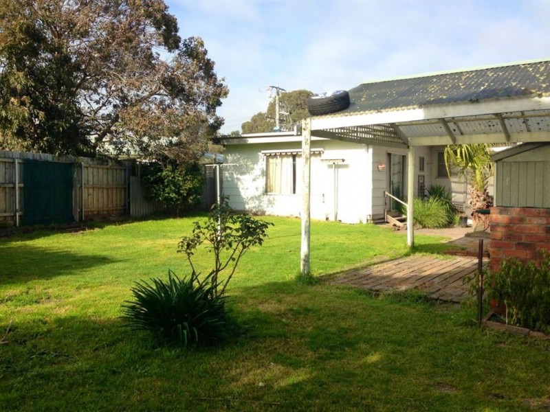 19 Coolgardie Street, Frankston North VIC 3200