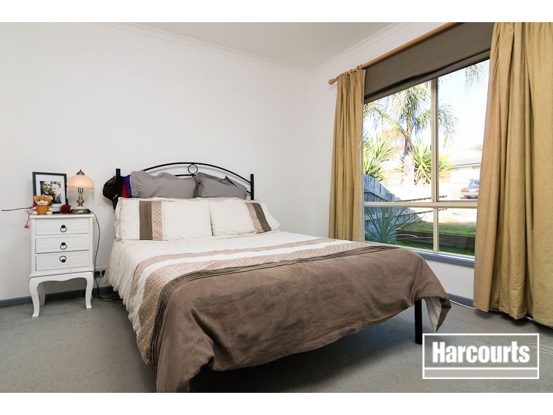 41 Pinewood Drive, Carrum Downs VIC 3201