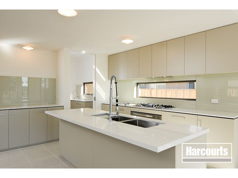 180 Sandhurst Boulevard, Sandhurst VIC 3977