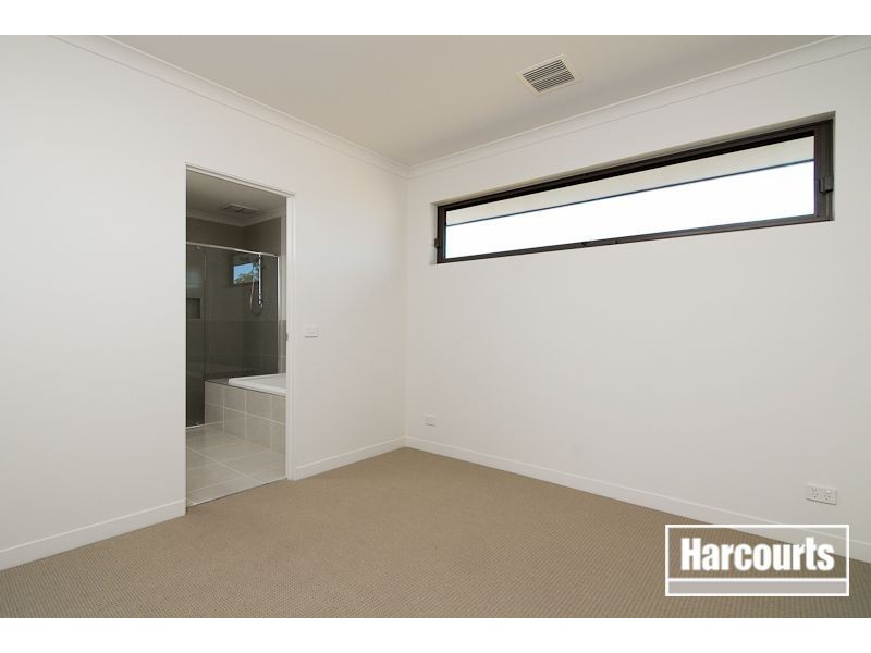 180 Sandhurst Boulevard, Sandhurst VIC 3977