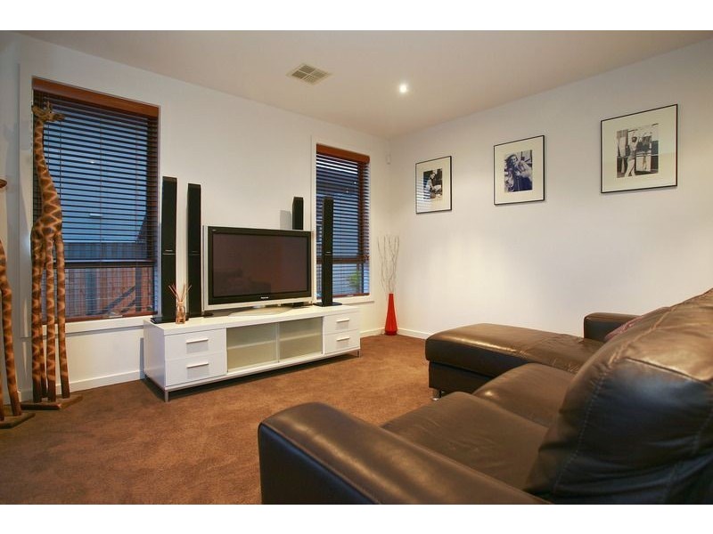 19 Ferrier Close, Sandhurst VIC 3977