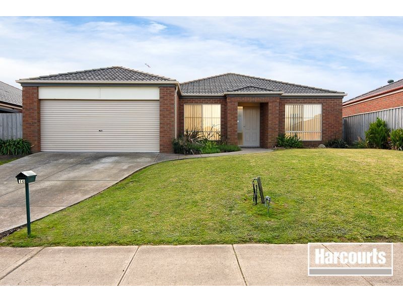 16 Fleet Street, Narre Warren South VIC 3805