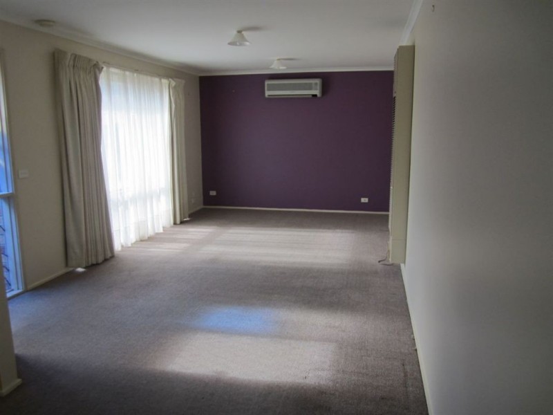 1 Rowan Court, Carrum Downs VIC 3201