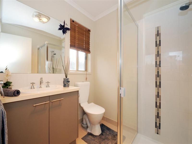 25 Diamond Parade, Skye VIC 3977