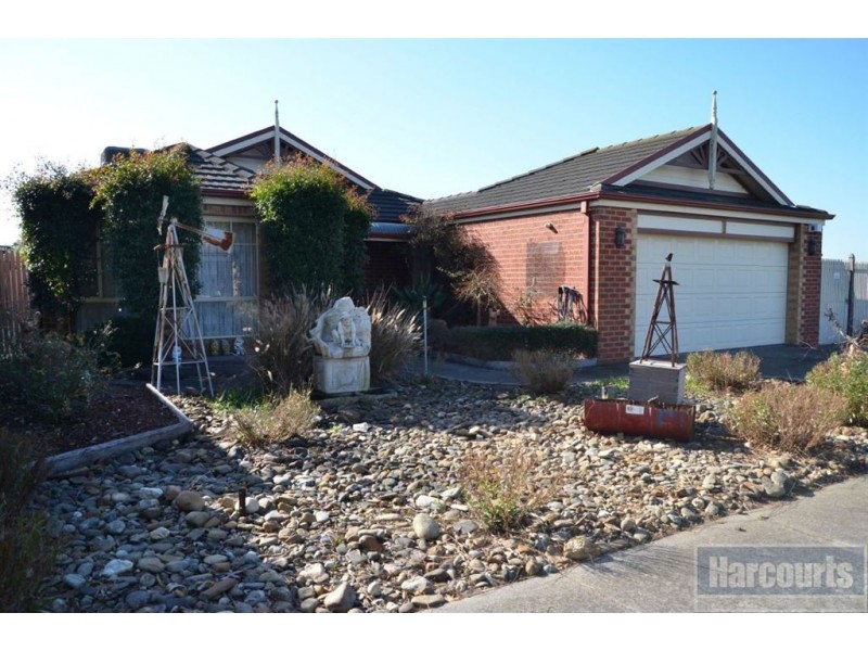 11 Glynlea Crescent, Skye VIC 3977