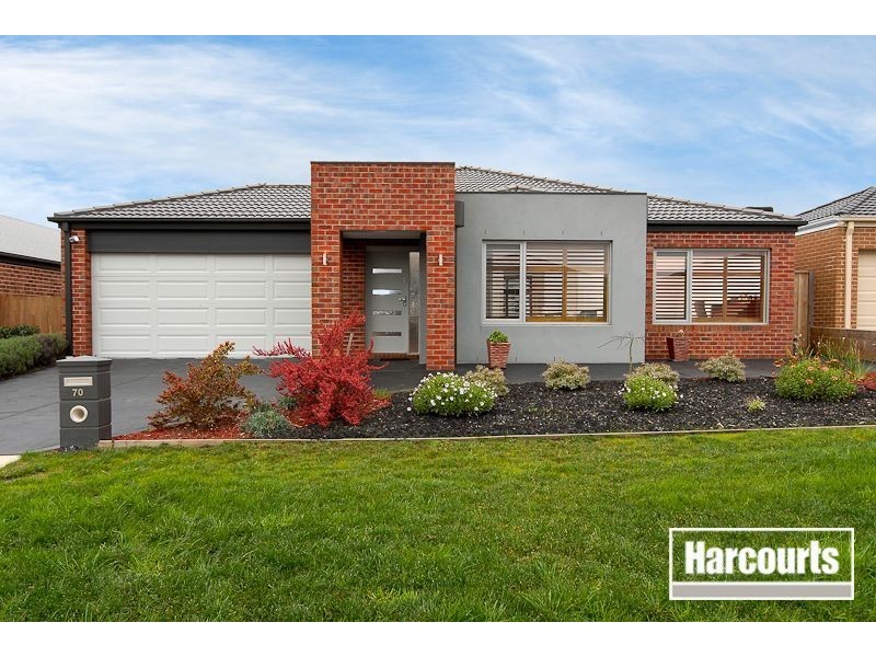 70 Malua Circuit, Sandhurst VIC 3977