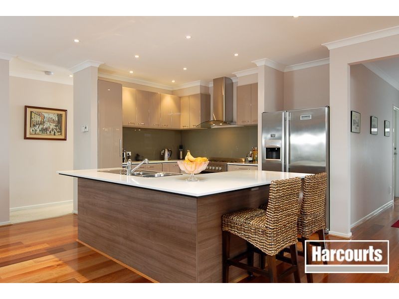 70 Malua Circuit, Sandhurst VIC 3977