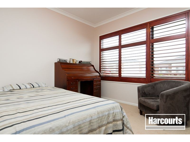 70 Malua Circuit, Sandhurst VIC 3977