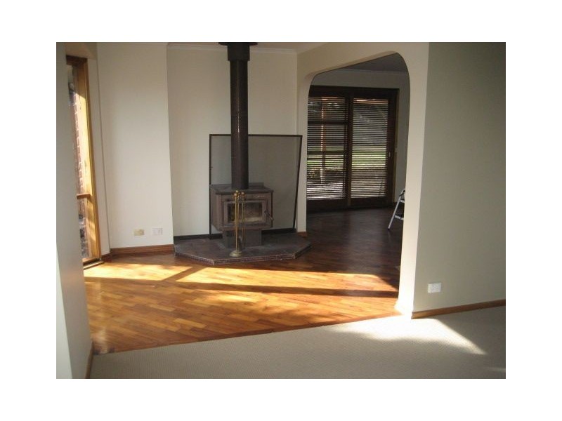 6 Orsett Court, Carrum Downs VIC 3201