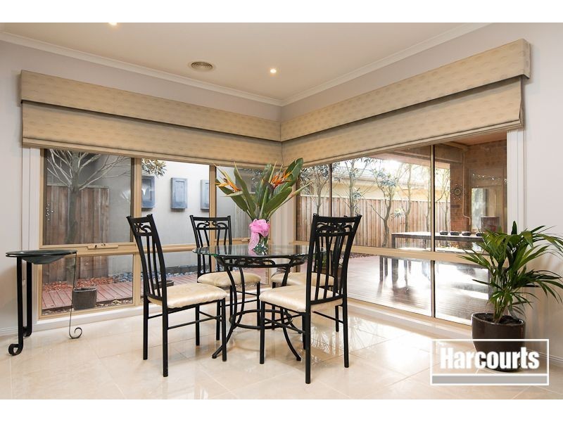 10 Hopman Court, Sandhurst VIC 3977