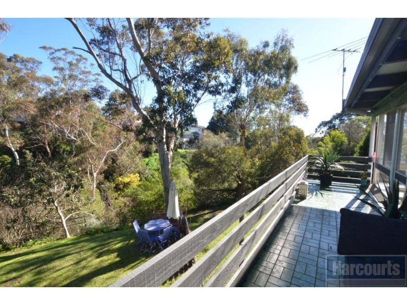 12 Fenton Crescent, Frankston South VIC 3199