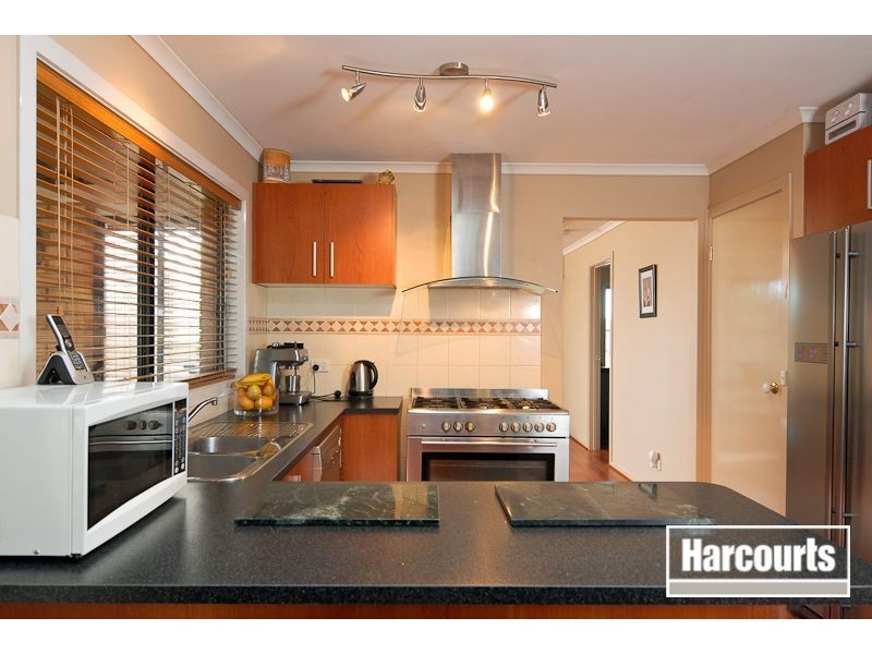 25 Hillview Drive, Carrum Downs VIC 3201