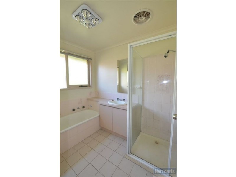 3 Dion Drive, Carrum Downs VIC 3201